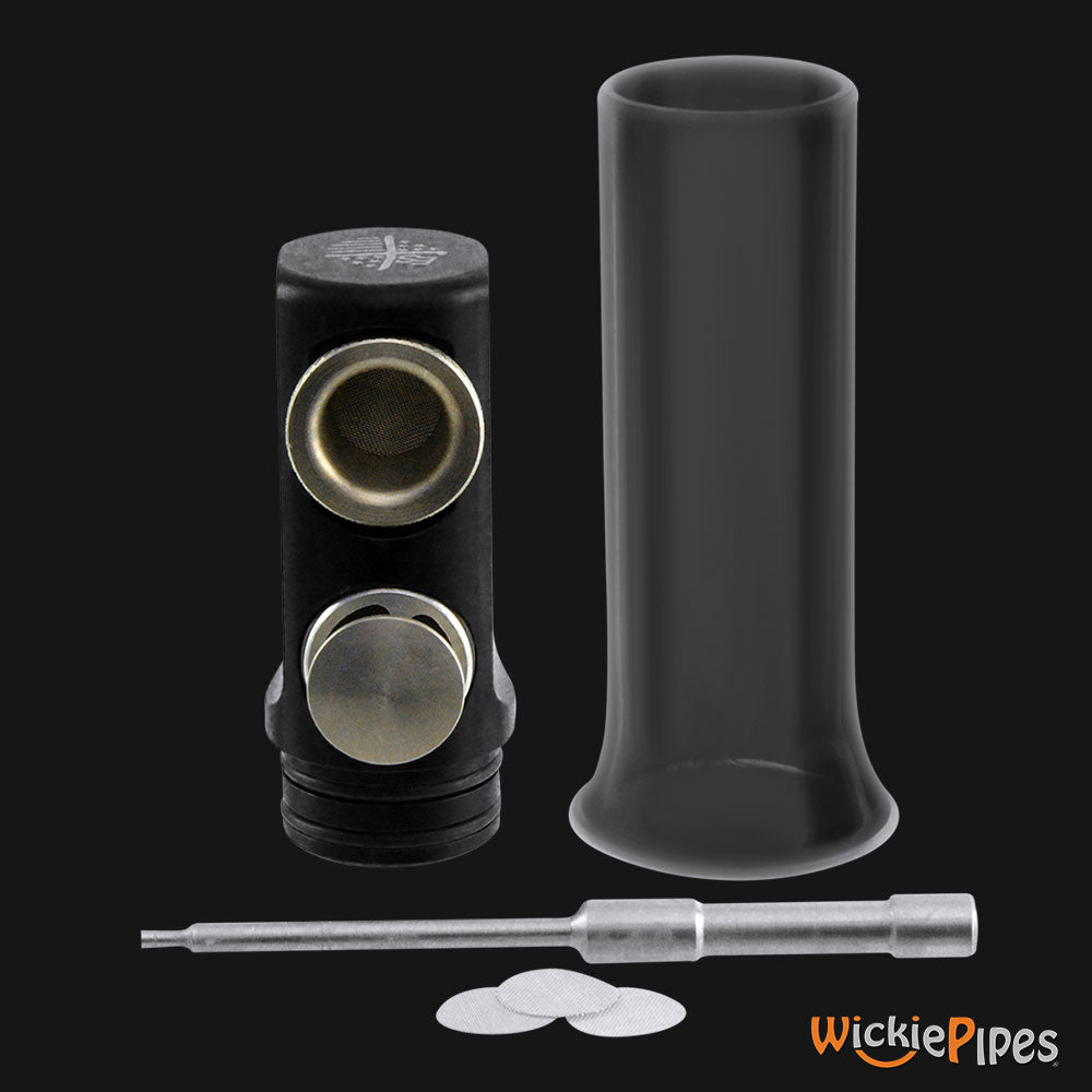 Fumo Pipe Black Original mouthpiece off screens and poker.